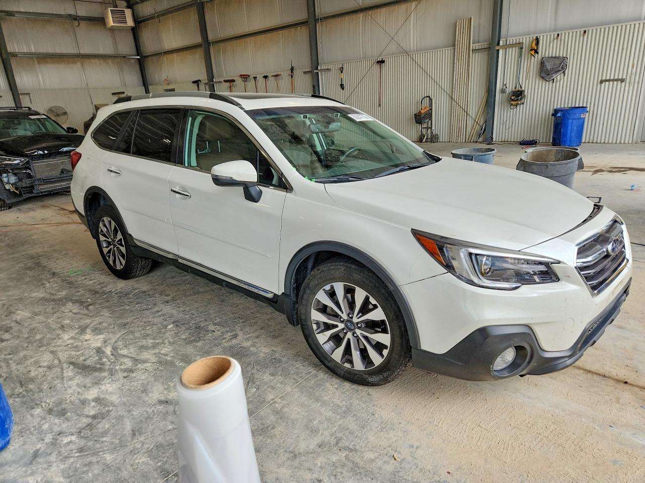 2018 Subaru Outback Touring - zdjęcie 4