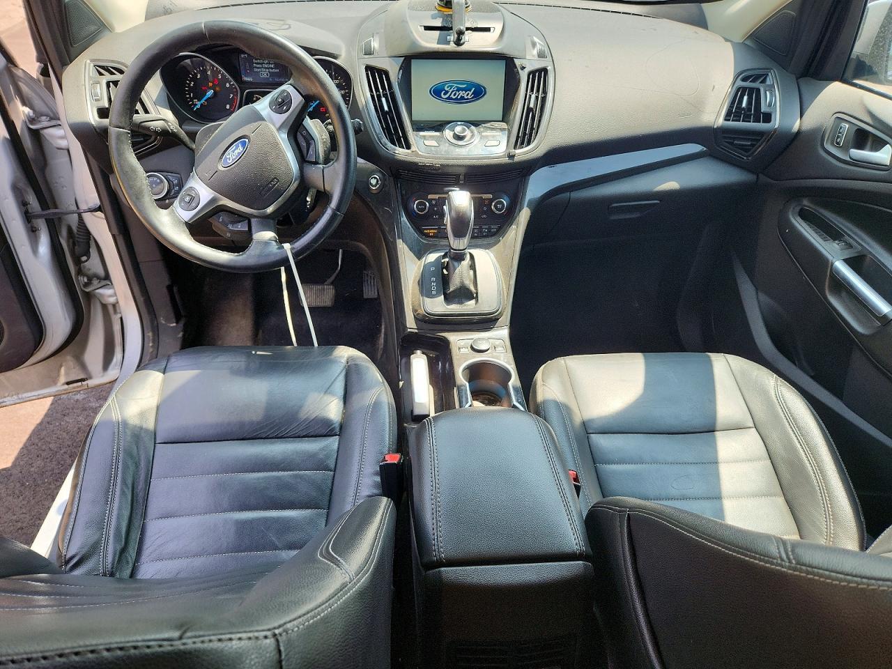 2014 Ford Escape Titanium - zdjęcie 8