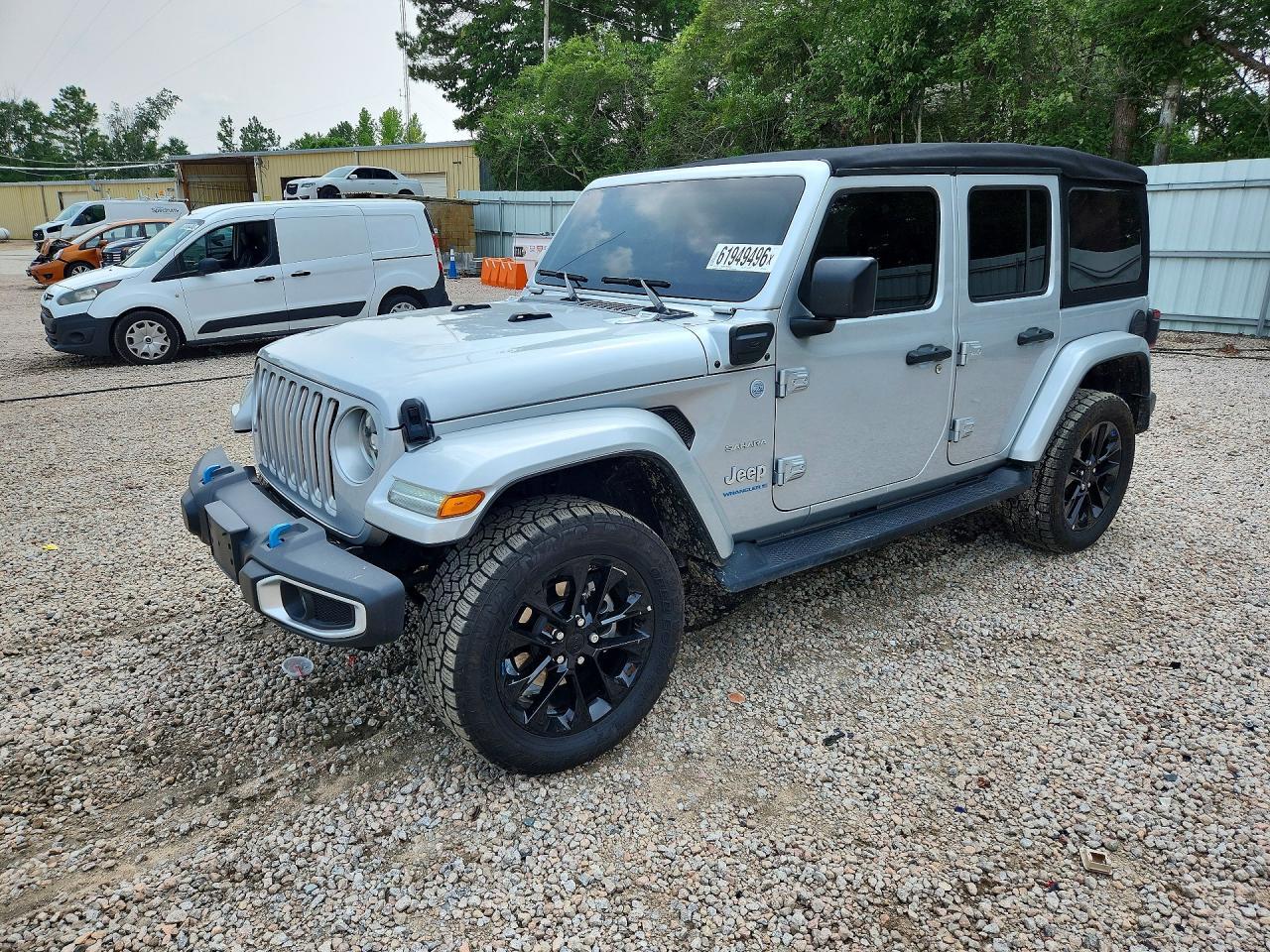 2023 Jeep Wrangler Sahara 4Xe - zdjęcie główne