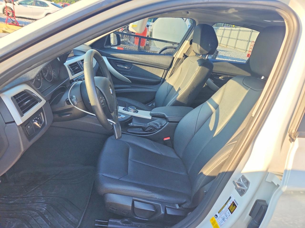2017 BMW 320 I - zdjęcie 7