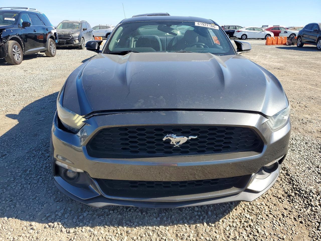 2016 Ford Mustang - zdjęcie 5