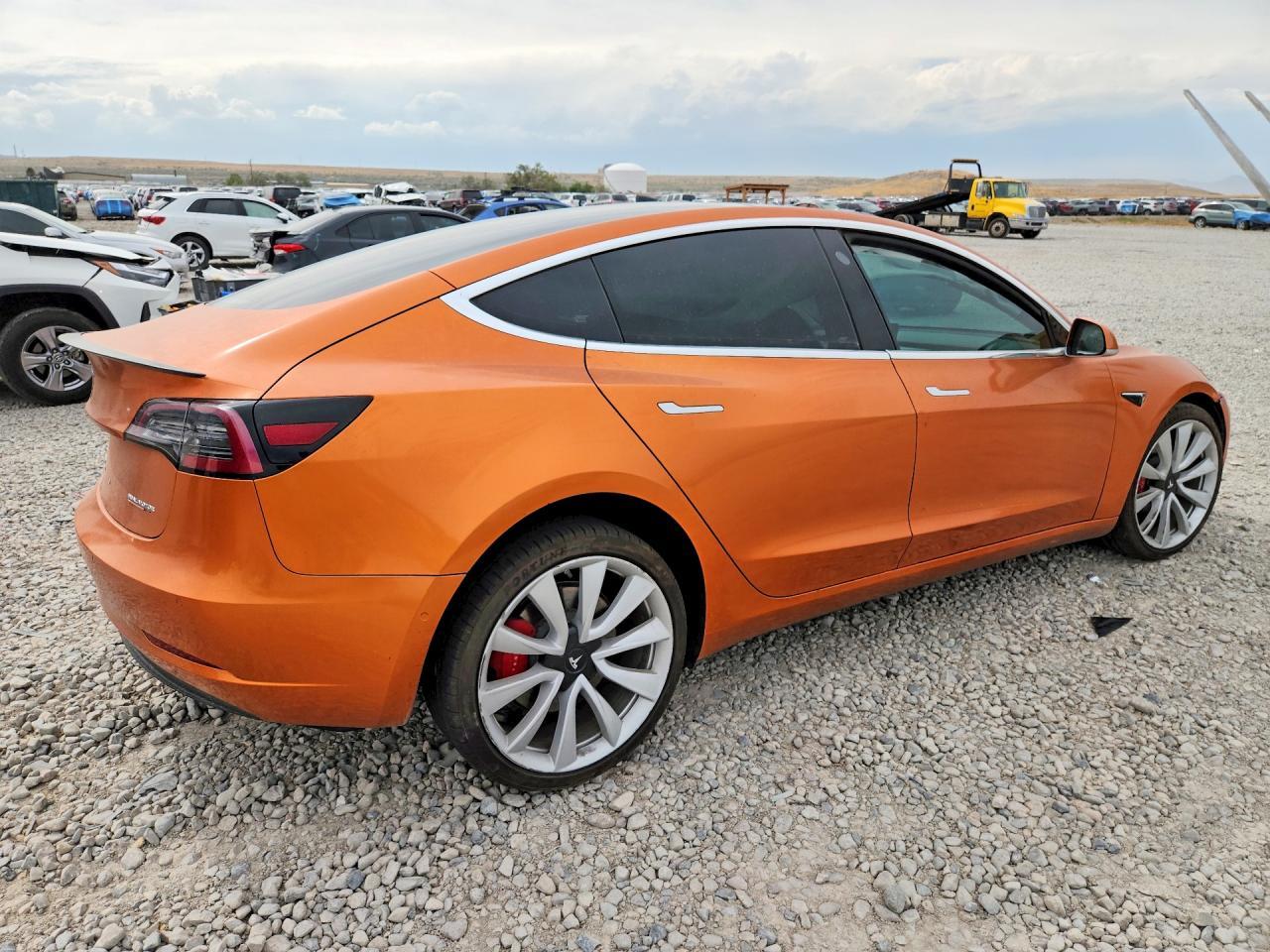 2018 Tesla Model 3 - zdjęcie 3