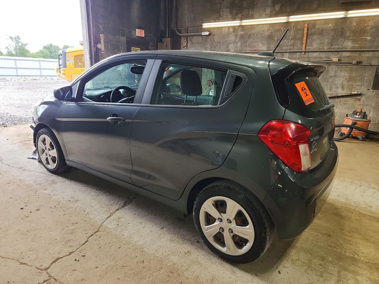 2020 Chevrolet Spark Ls - zdjęcie 2