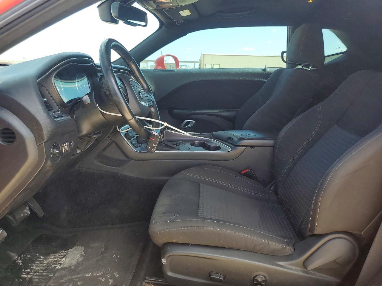 2015 Dodge Challenger Sxt - zdjęcie 7