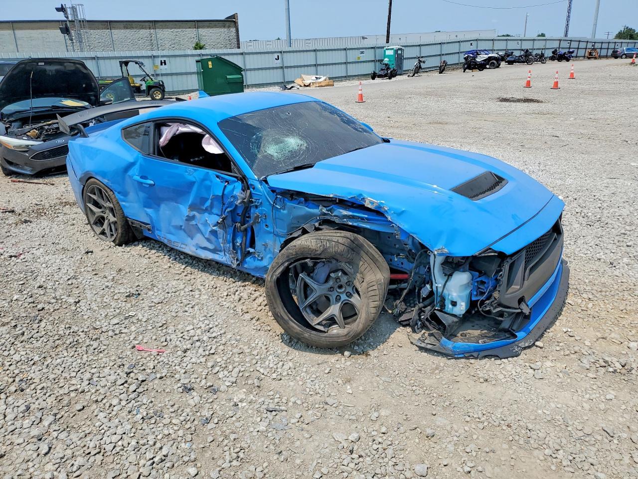 2025 Ford Mustang Gt - zdjęcie 4