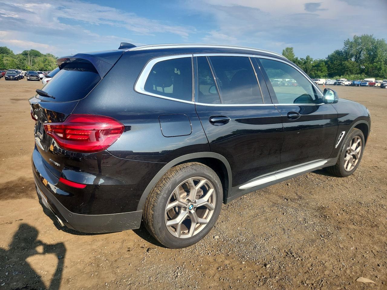 2021 BMW X3 xDrive30I - zdjęcie 3