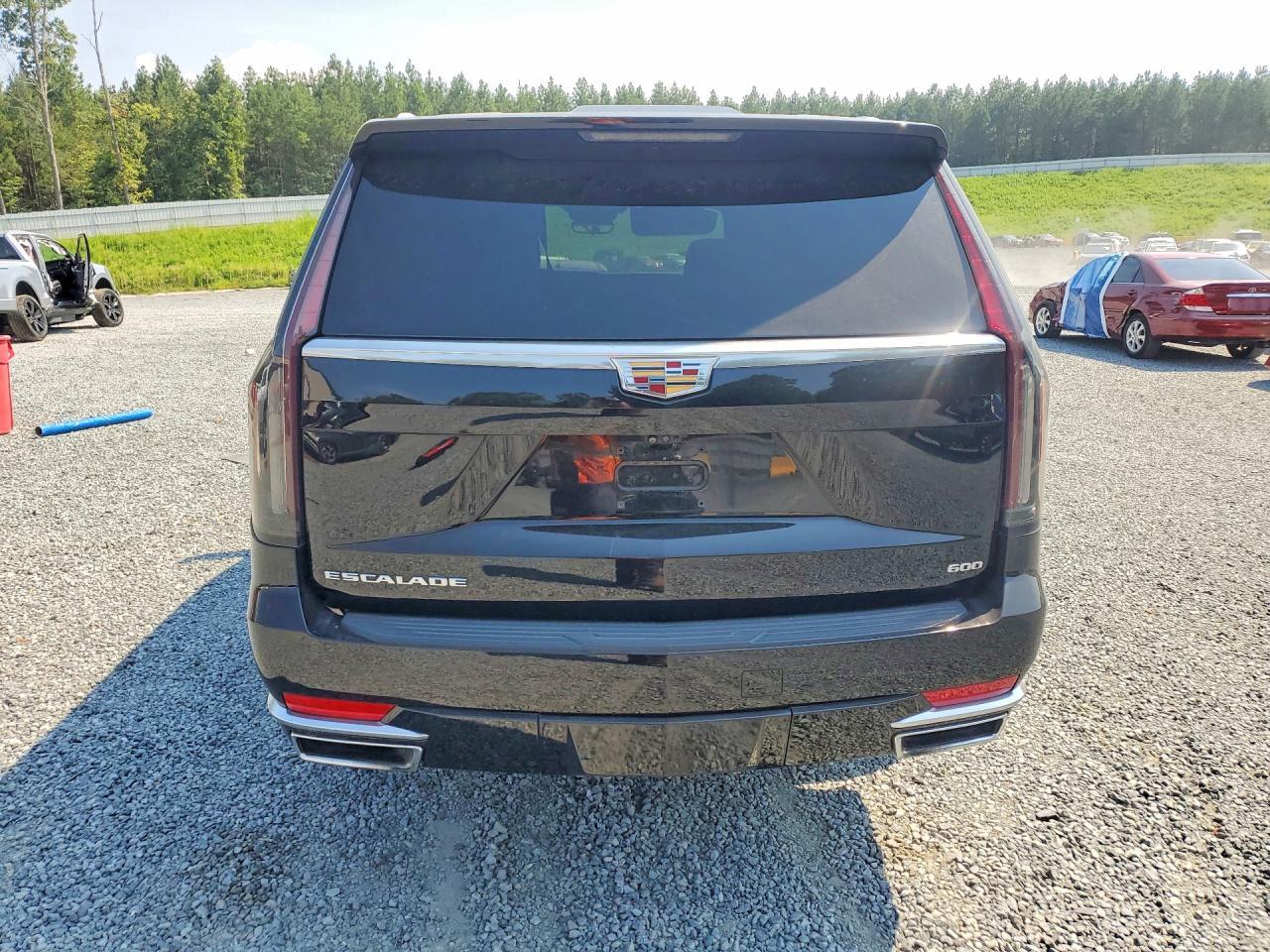2024 Cadillac Escalade Premium Luxury - zdjęcie 6