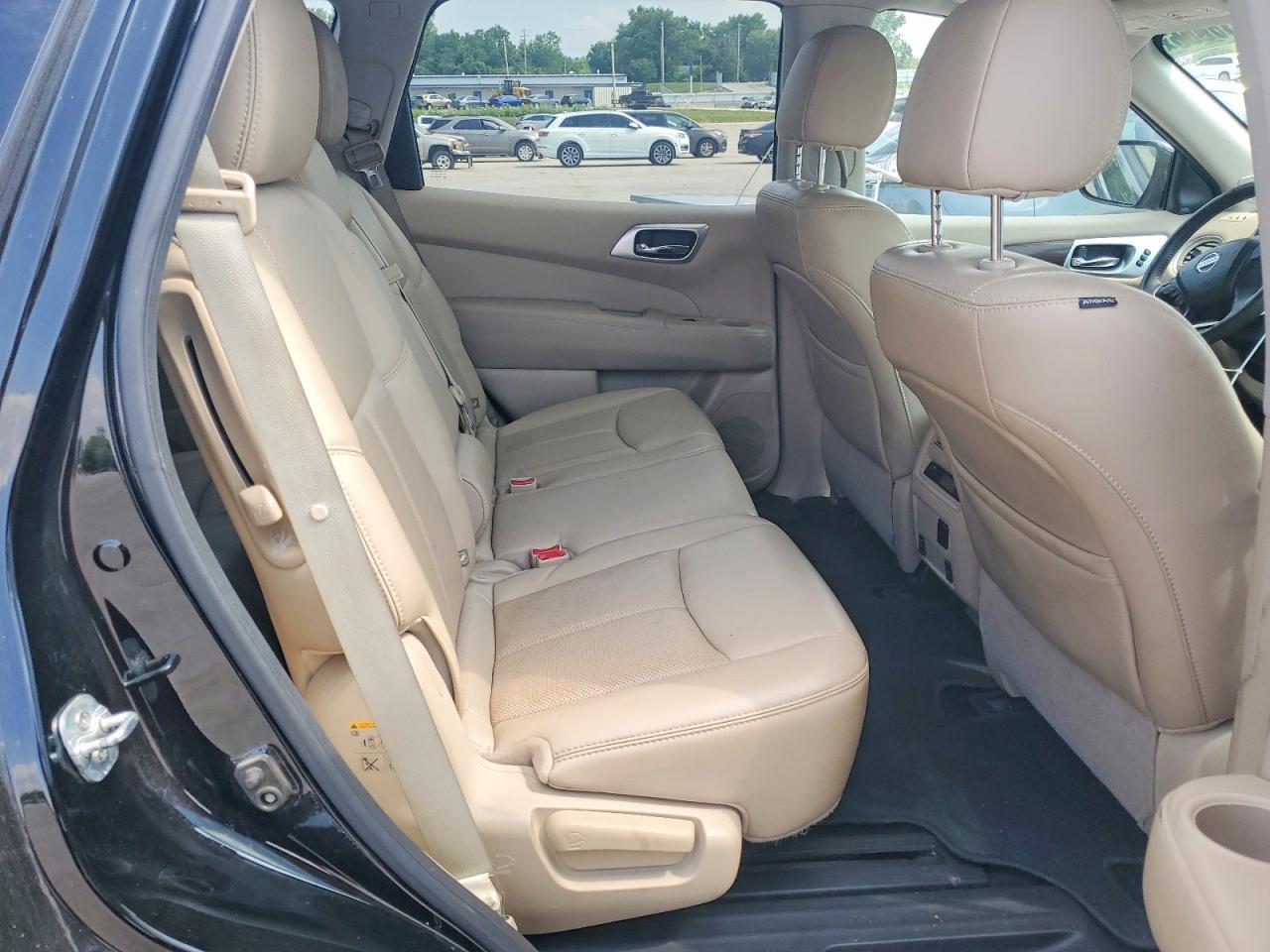 2017 Nissan Pathfinder Platinum - zdjęcie 11