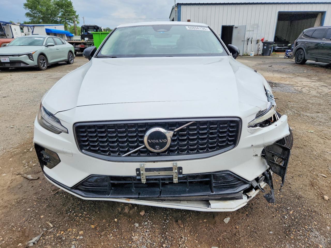 2024 Volvo S60 Plus - zdjęcie 5