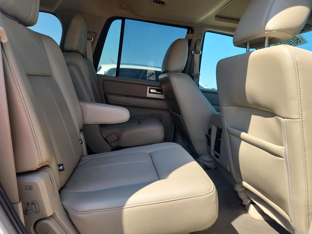 2013 Ford Expedition Limited - zdjęcie 11