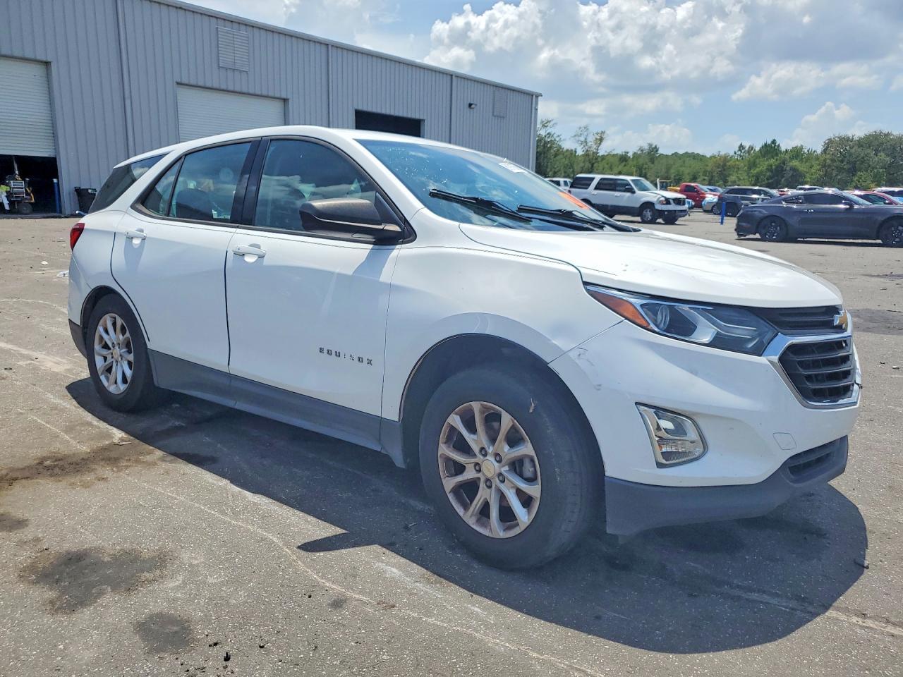 2019 Chevrolet Equinox Ls - zdjęcie 4