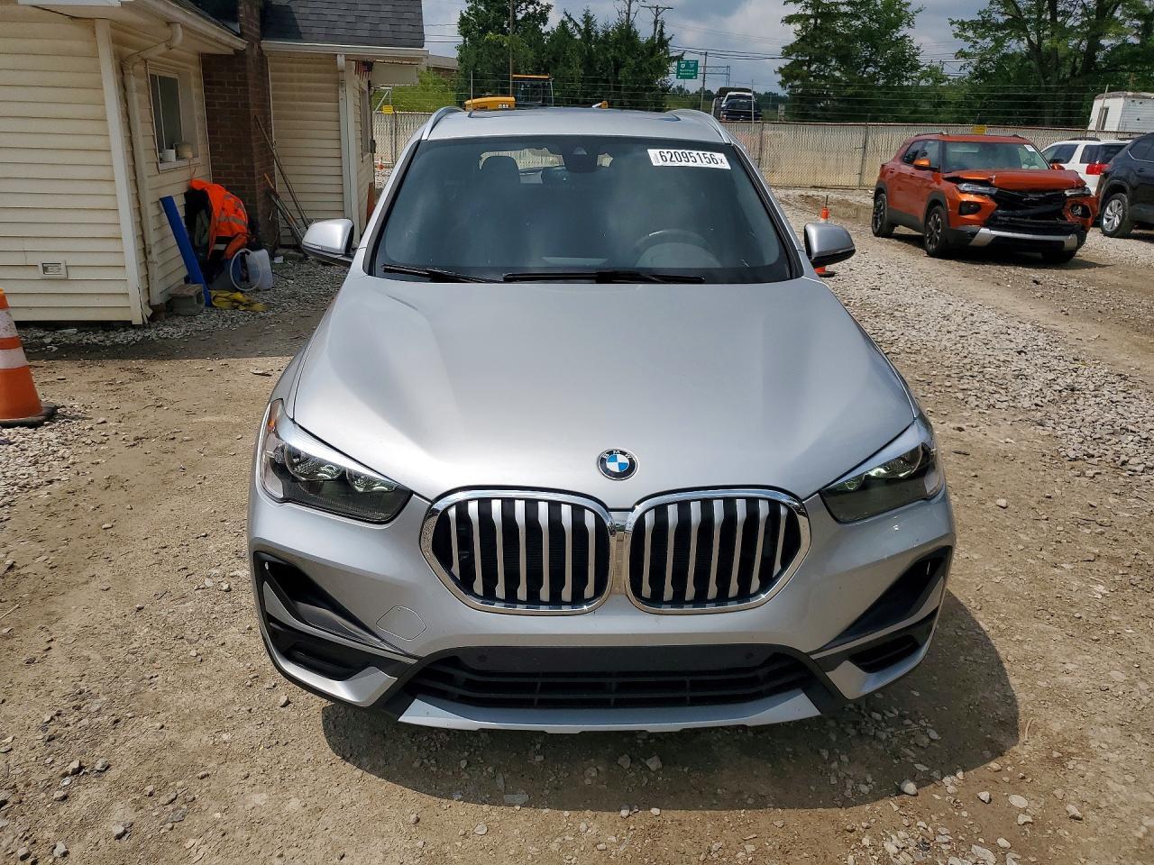 2020 BMW X1 xDrive28I - zdjęcie 5