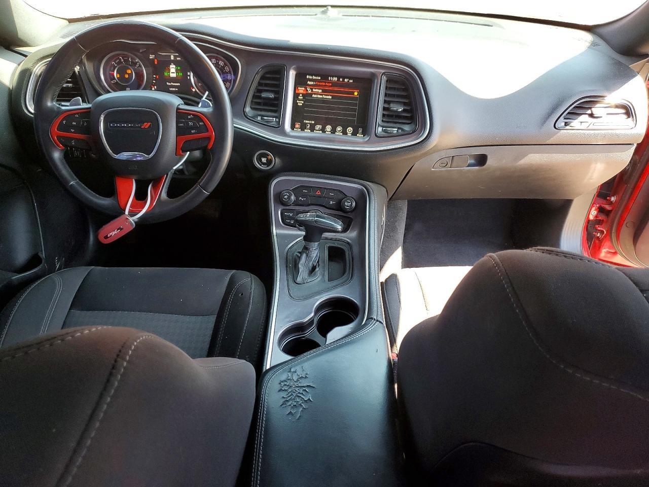 2015 Dodge Challenger Sxt - zdjęcie 8