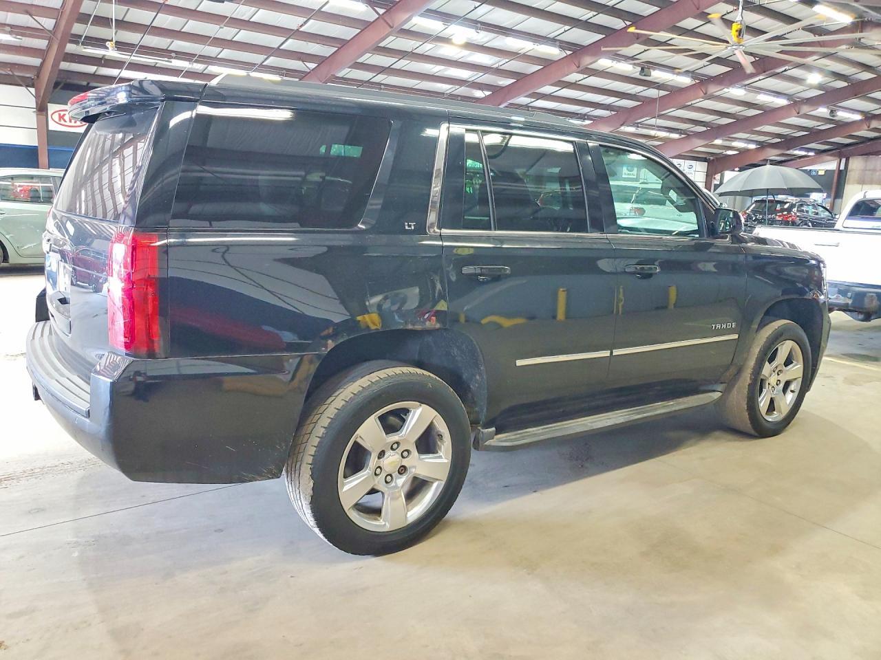 2015 Chevrolet Tahoe K1500 Lt - zdjęcie 3