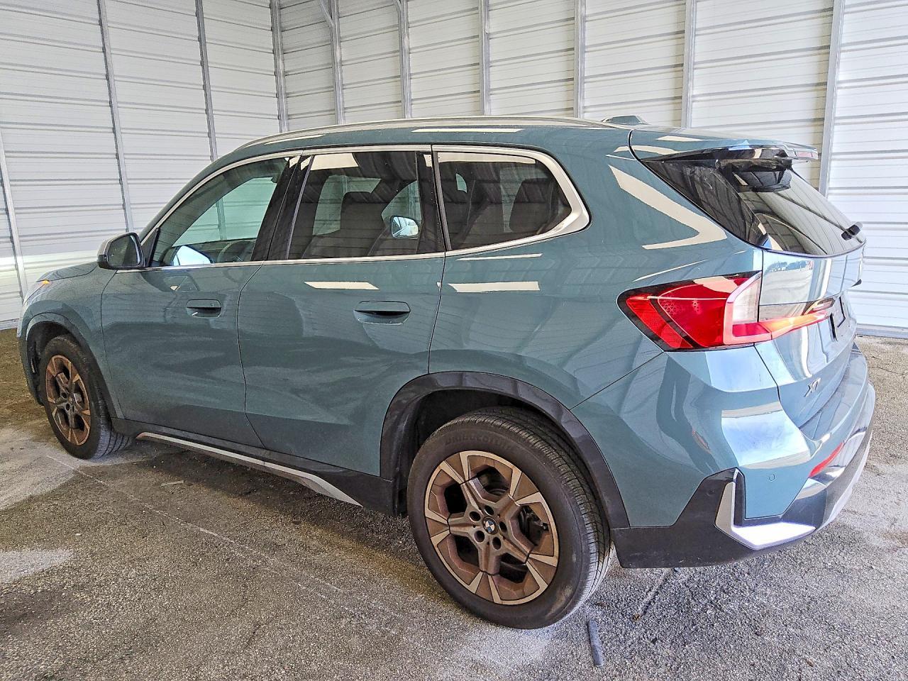 2024 BMW X1 xDrive28I - zdjęcie 2