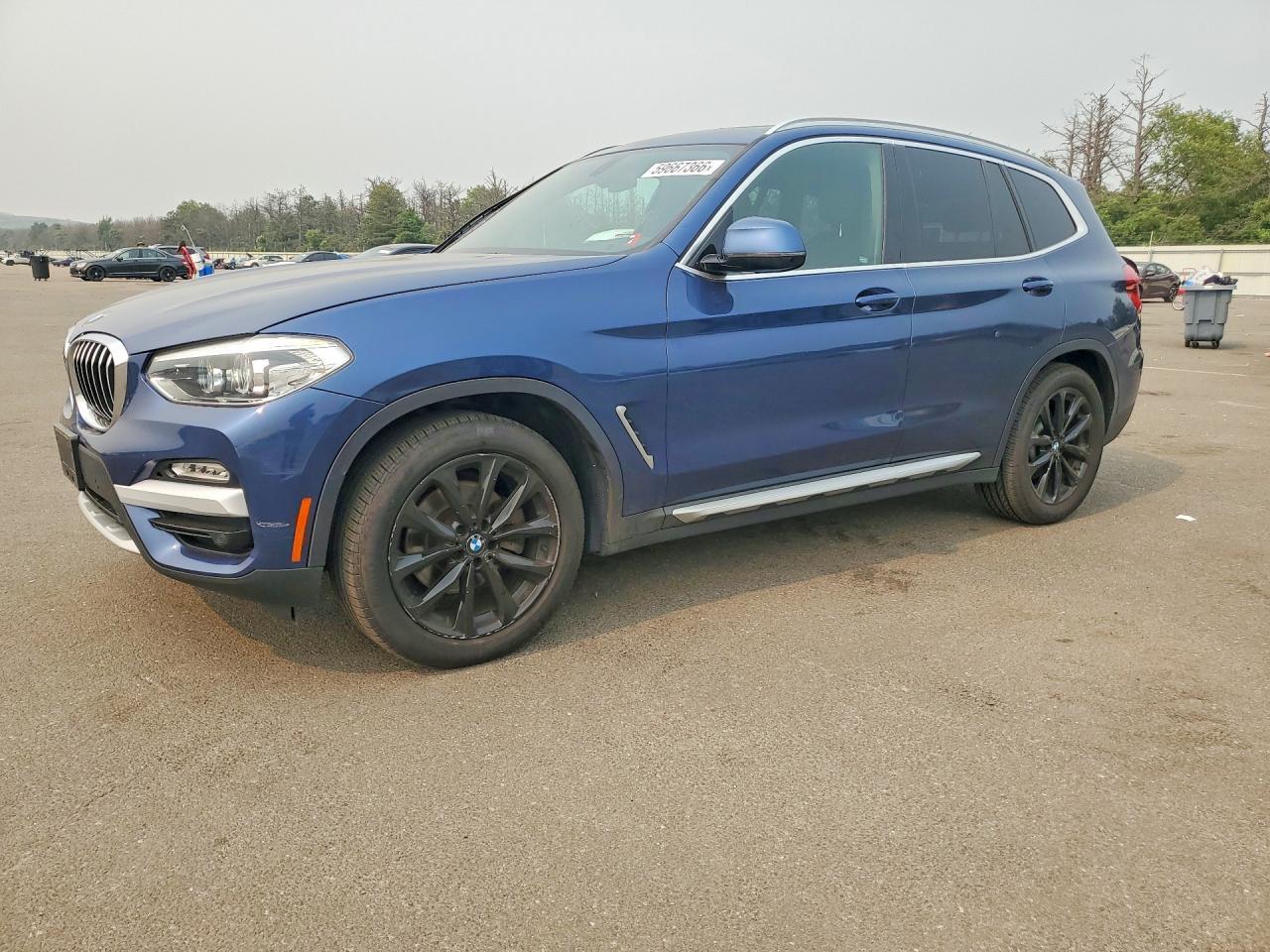 2018 BMW X3 xDrive30I - zdjęcie główne