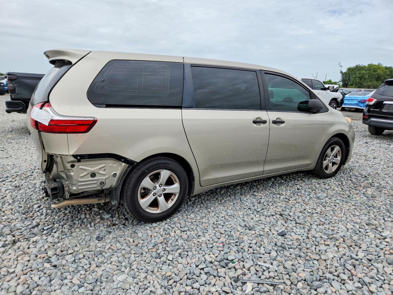 2016 Toyota Sienna L 7-Passenger - zdjęcie 3