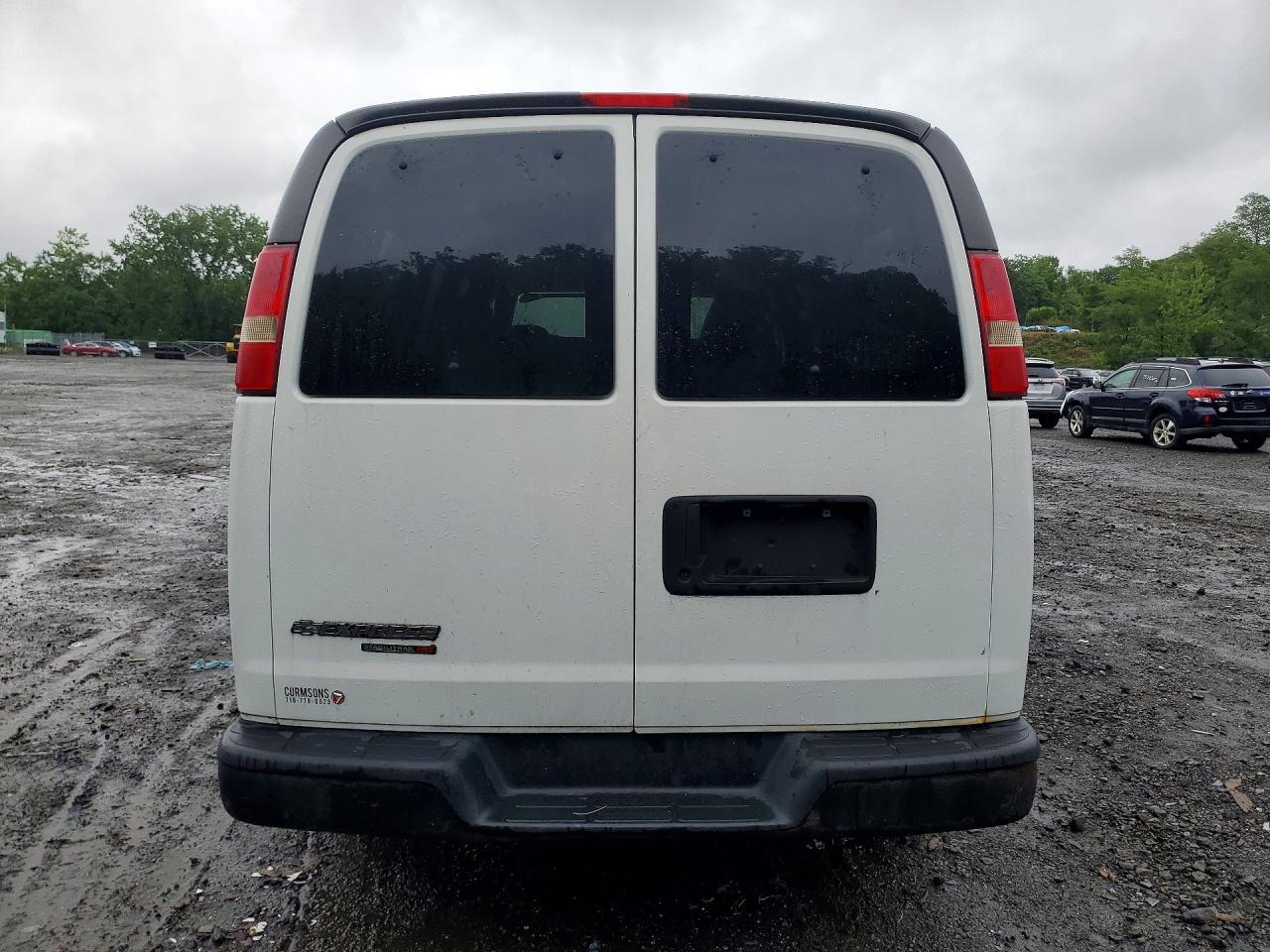 2013 Chevrolet Express G1500 Ls - zdjęcie 6