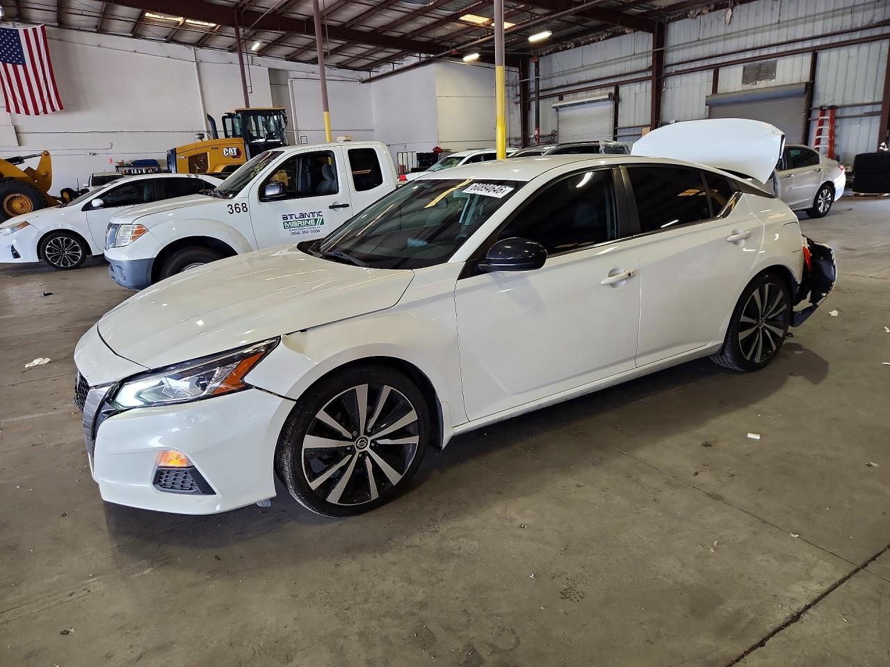 2022 Nissan Altima Sr - zdjęcie główne