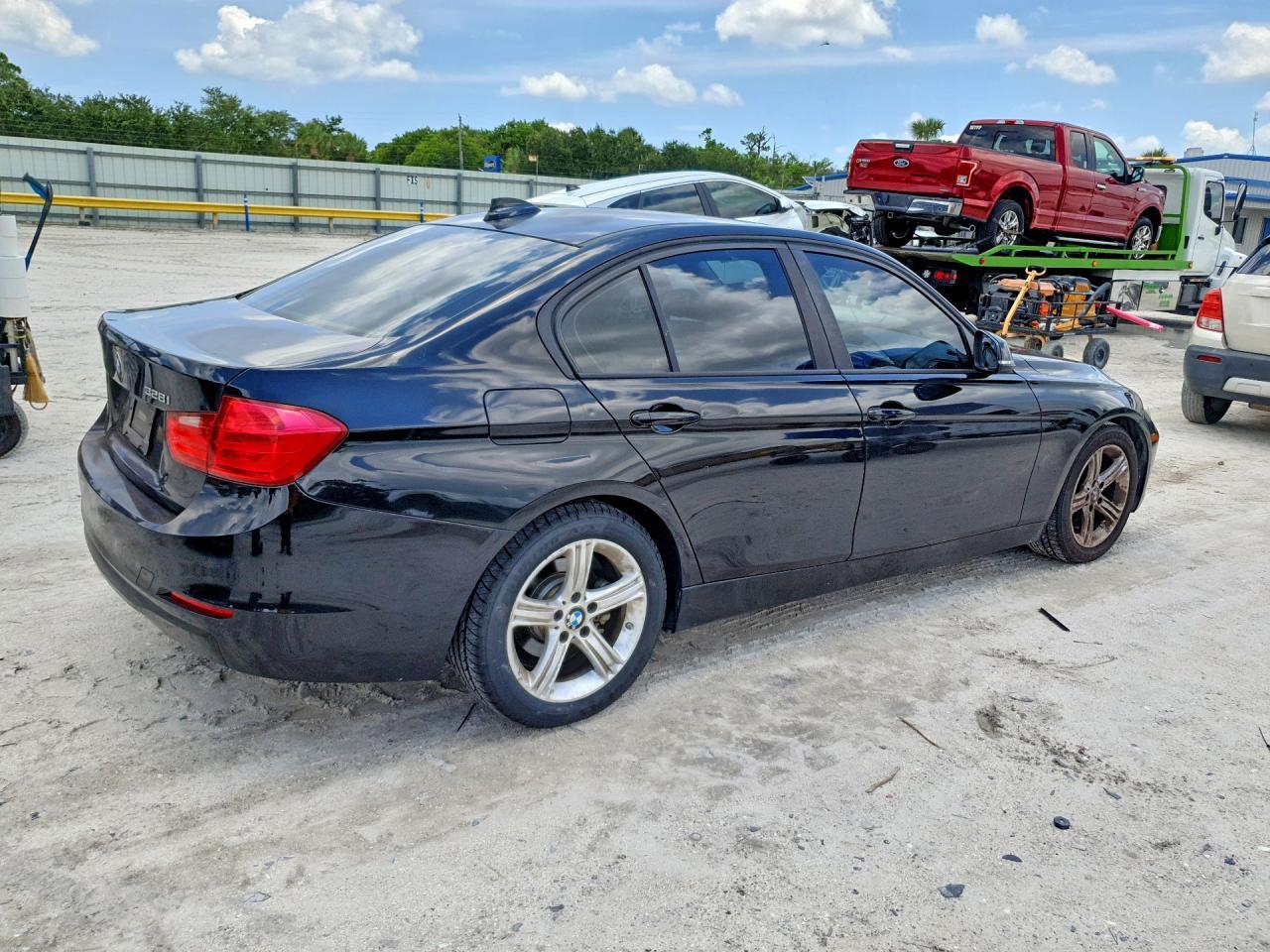 2015 BMW 328 I - zdjęcie 3