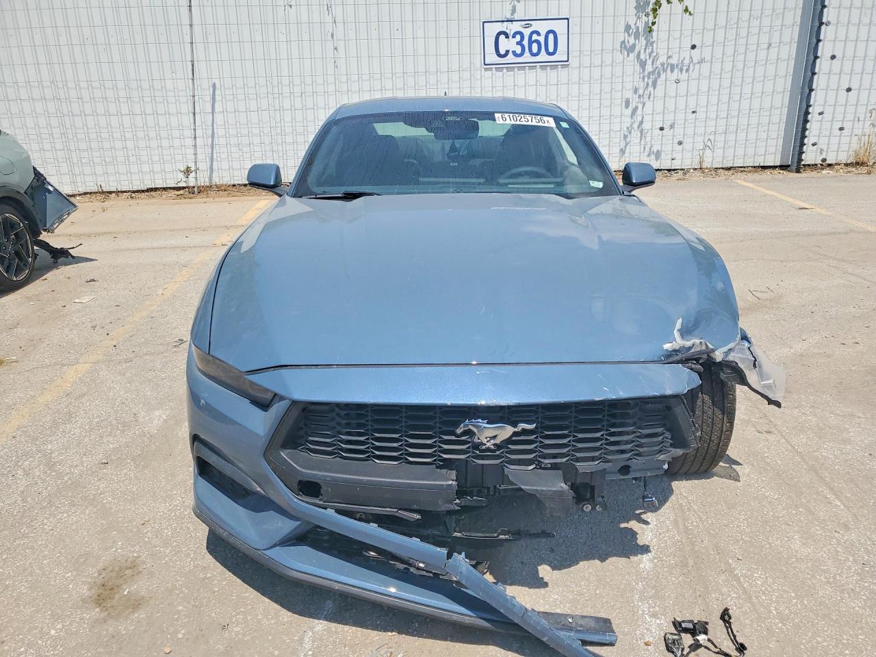 2025 Ford Mustang - zdjęcie 5