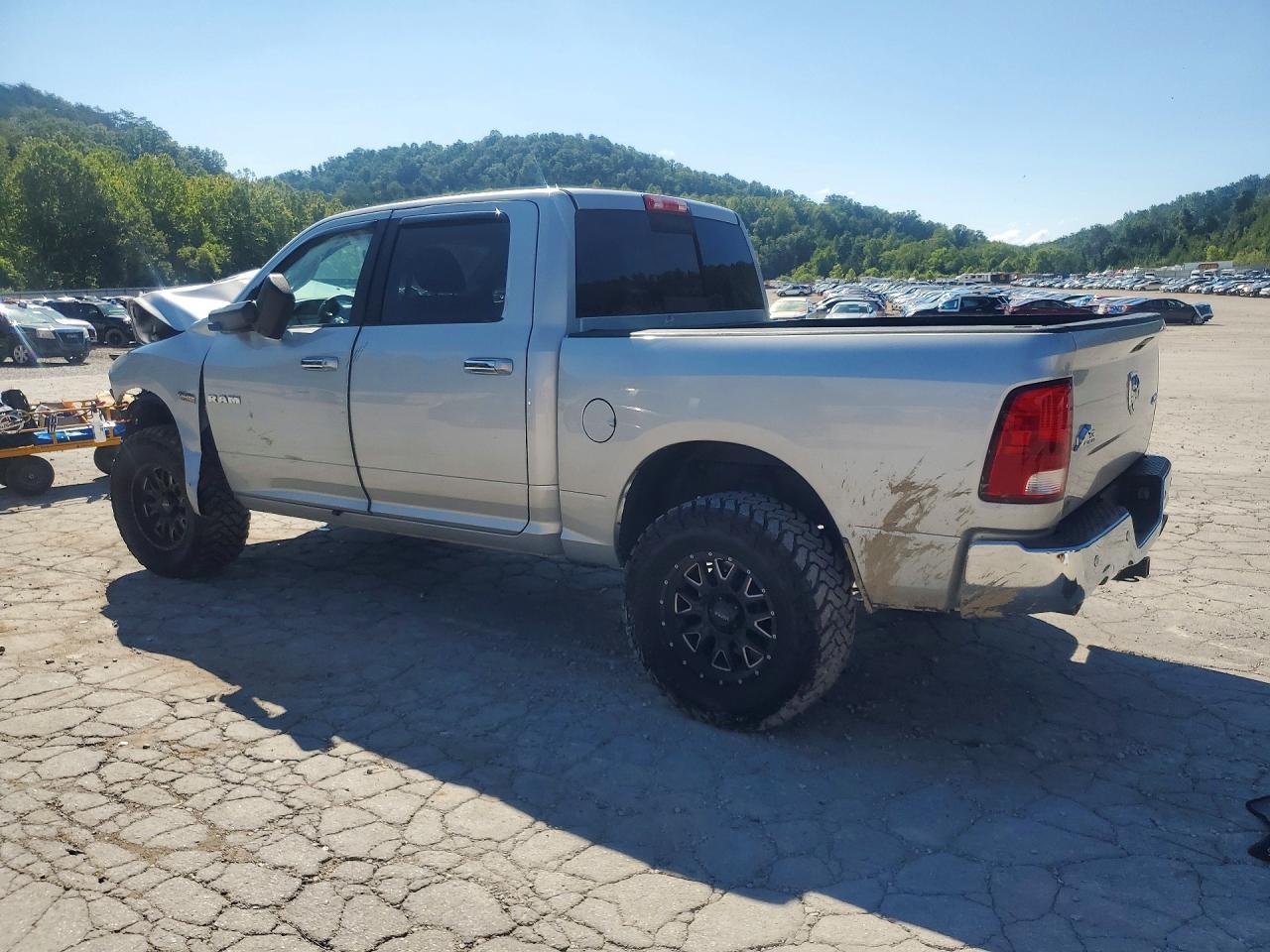 2017 Ram 1500 Slt - zdjęcie 2