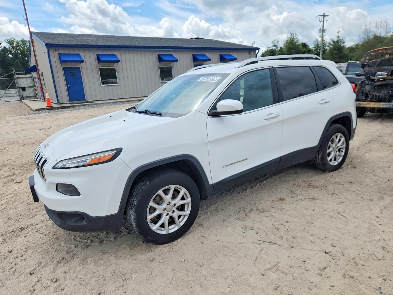 2018 Jeep Cherokee Latitude Plus - zdjęcie główne