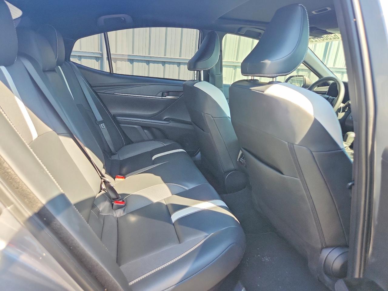 2025 Toyota Camry Xse - zdjęcie 10