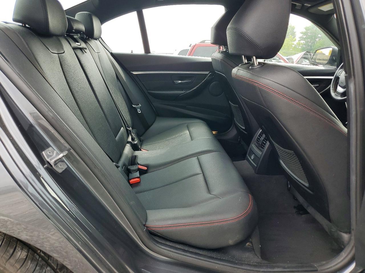 2018 BMW 328 D xDrive - zdjęcie 10