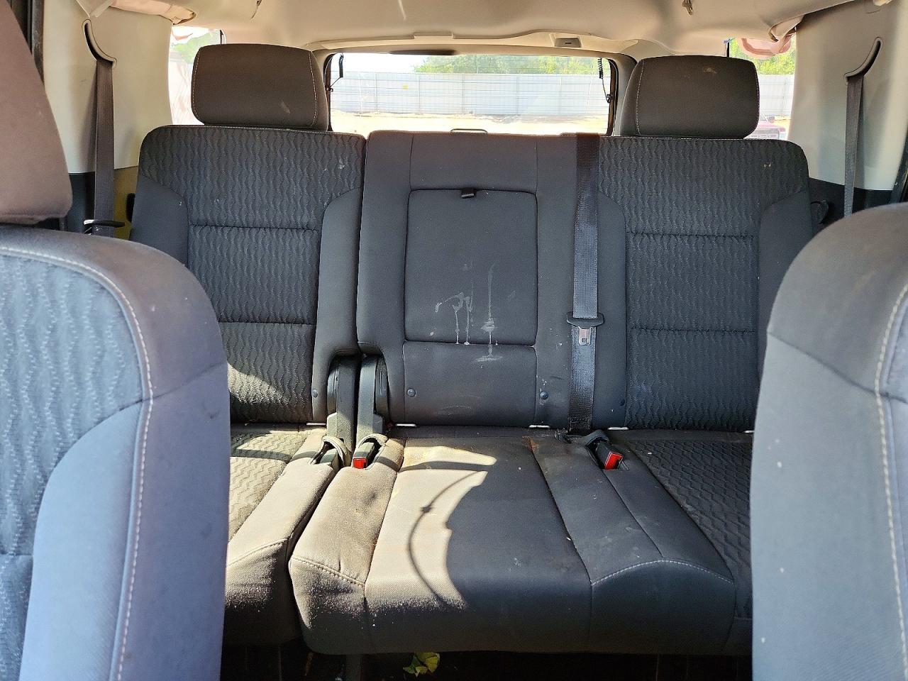 2018 Chevrolet Tahoe C1500 Ls - zdjęcie 10