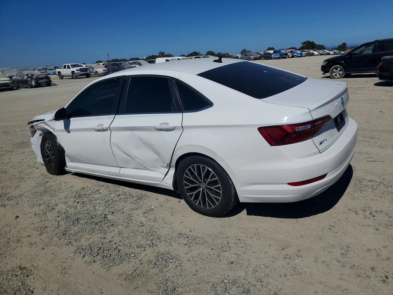 2021 Volkswagen Jetta S - zdjęcie 2