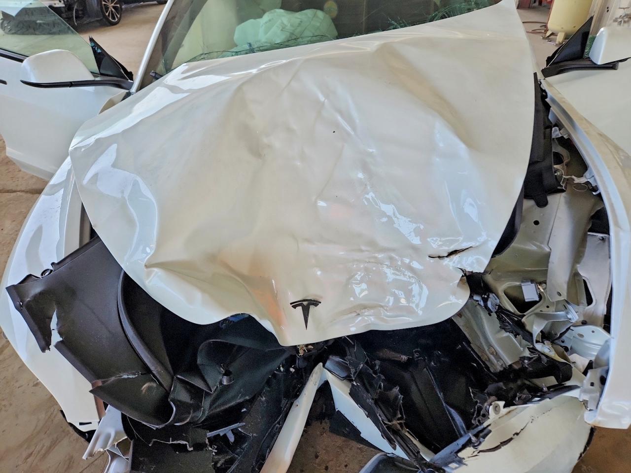 2026 Tesla Model 3 - zdjęcie 11