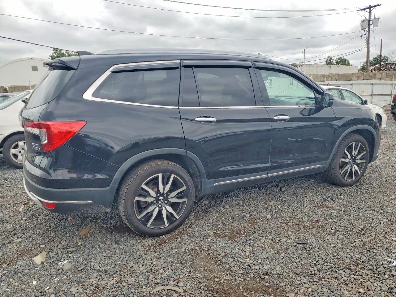 2019 Honda Pilot Touring - zdjęcie 3