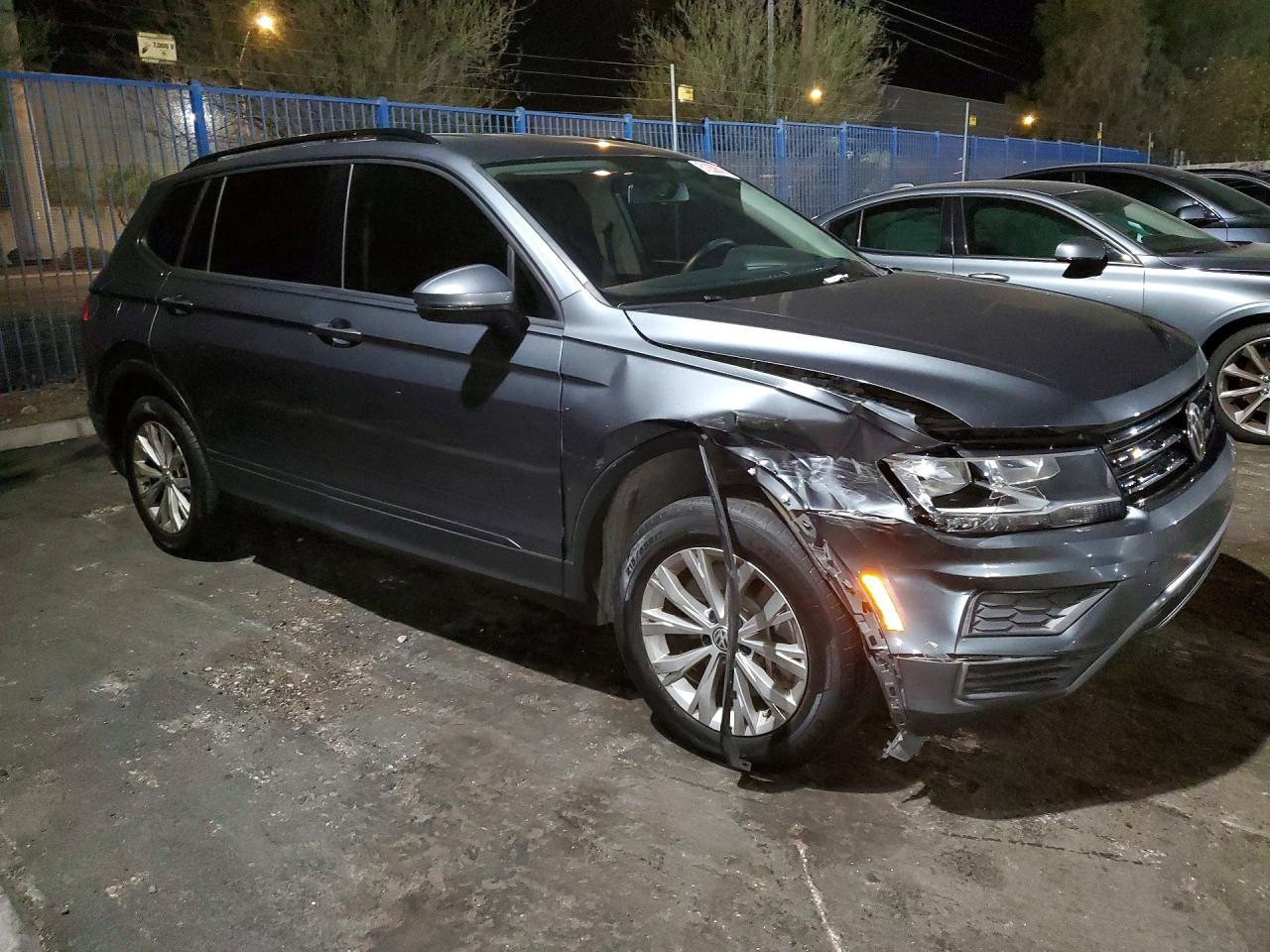 2021 Volkswagen Tiguan S - zdjęcie 4