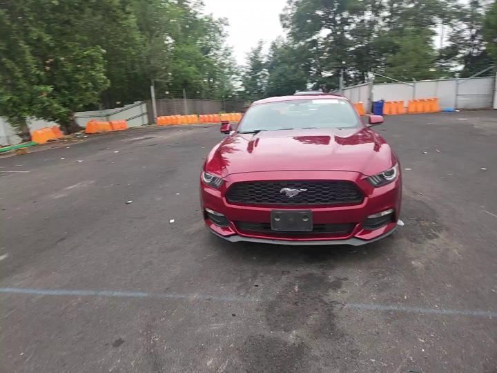 2015 Ford Mustang - zdjęcie 13