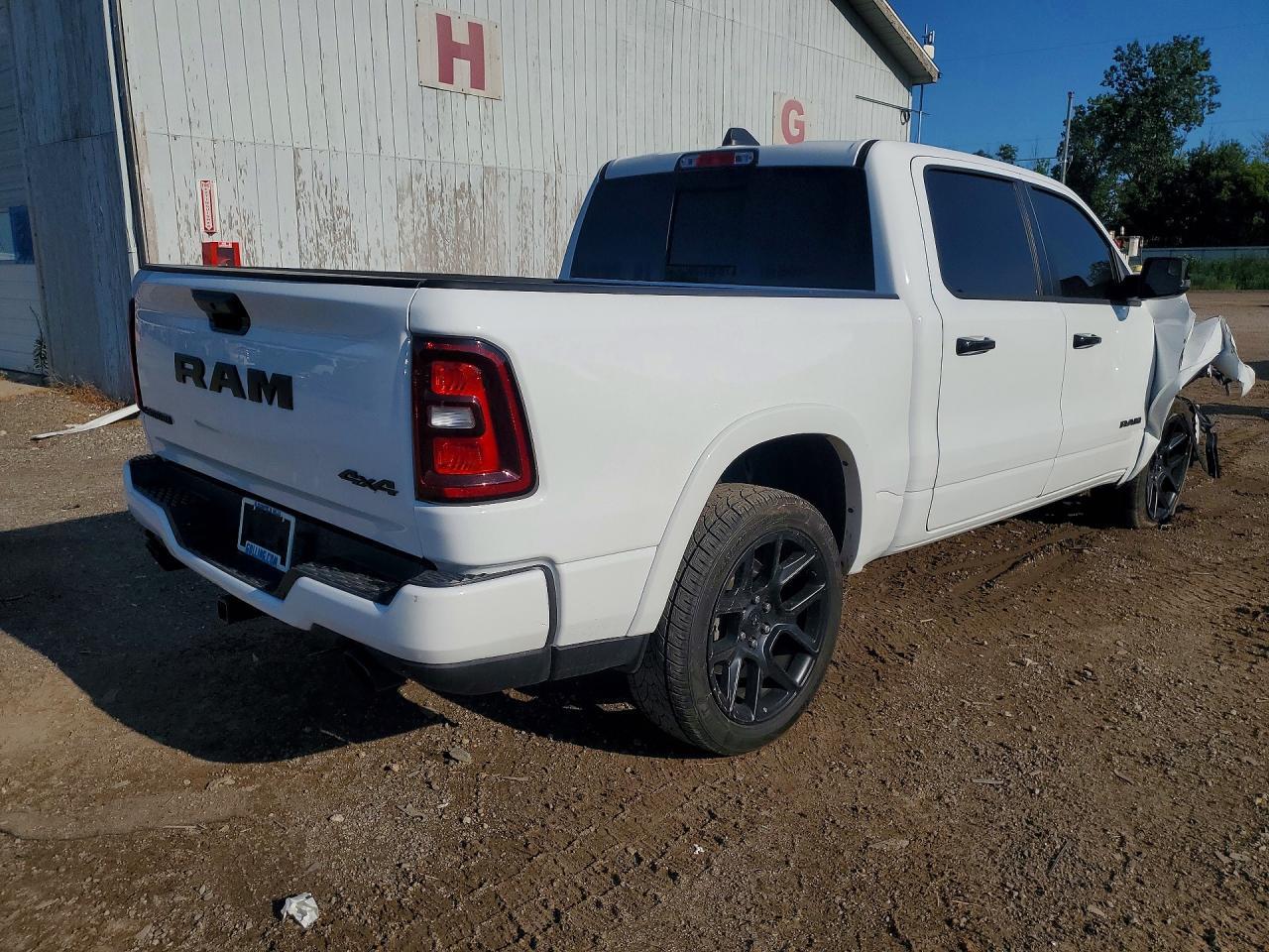 2025 Ram 1500 Laramie - zdjęcie 3