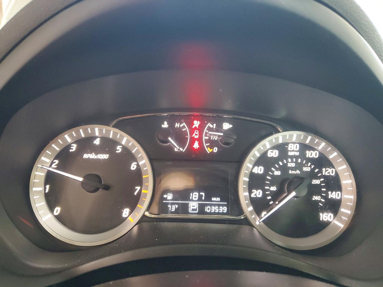 2014 Nissan Sentra Sr - zdjęcie 9