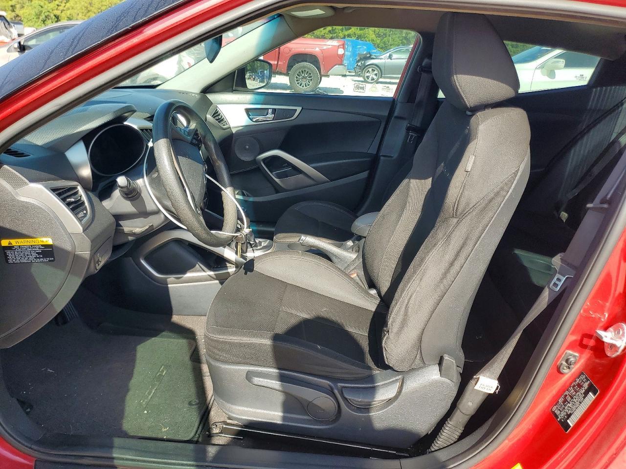 2016 Hyundai Veloster Base - zdjęcie 7
