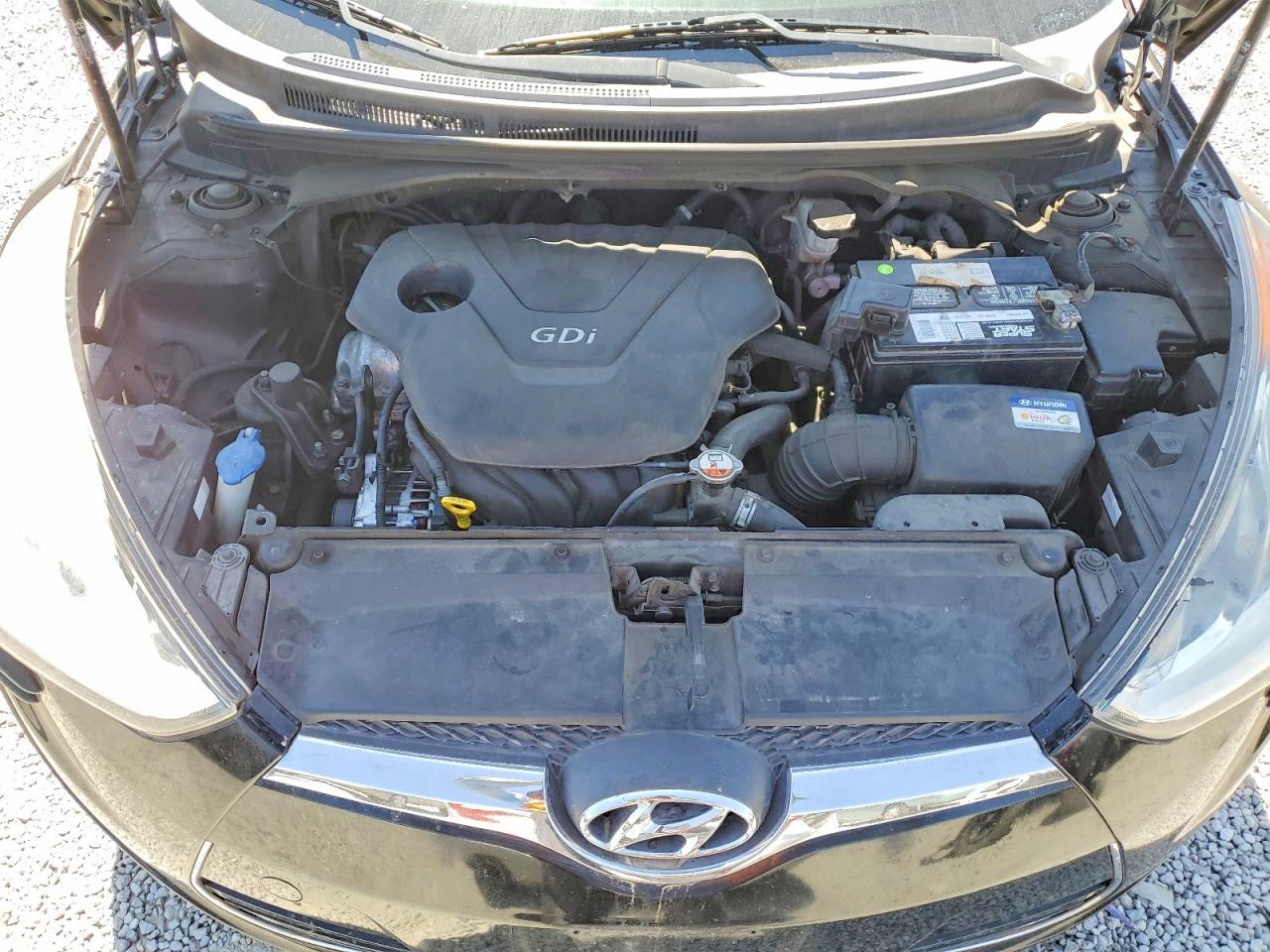 2016 Hyundai Veloster Base - zdjęcie 11