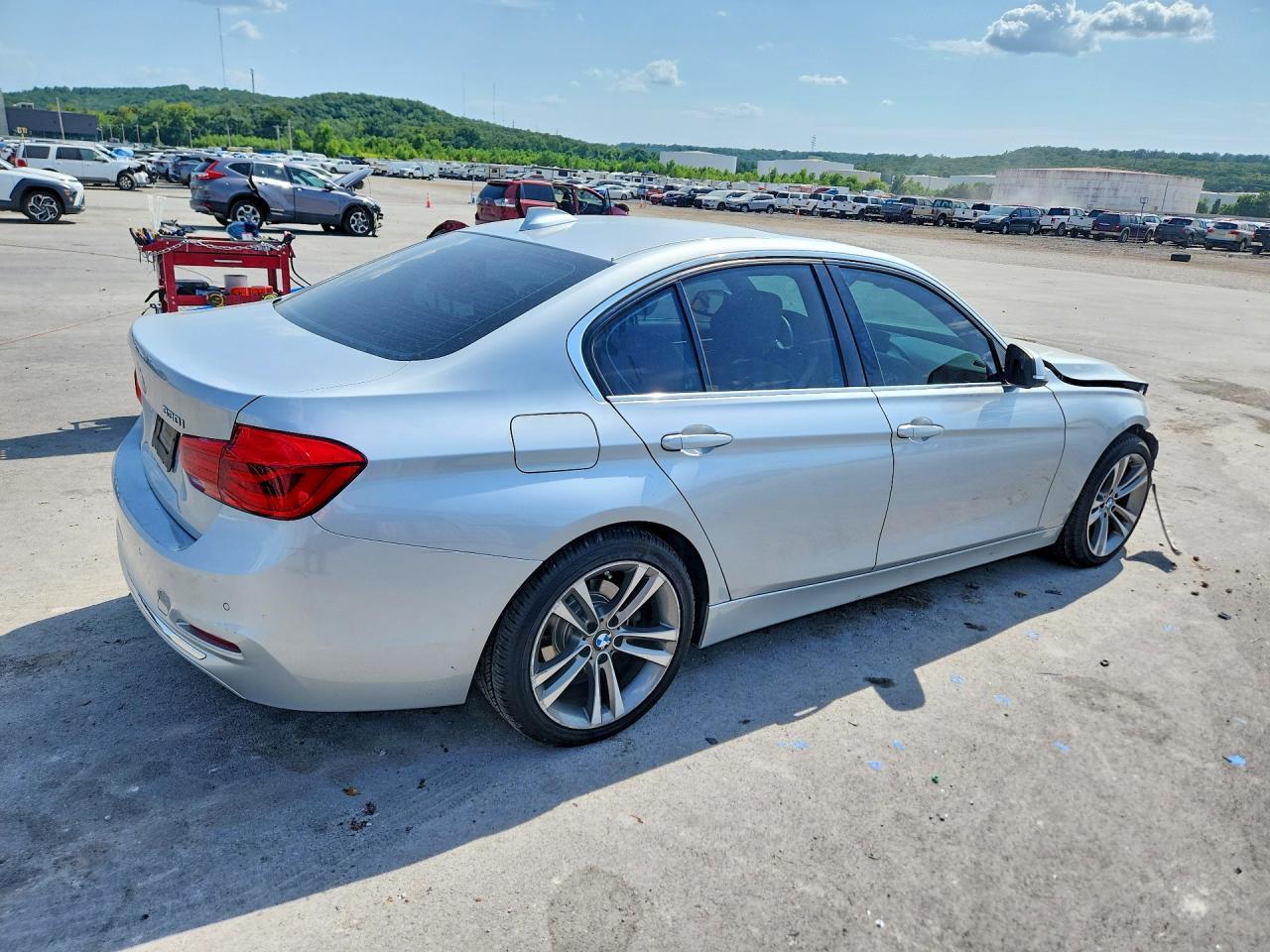 2018 BMW 330 I - zdjęcie 3