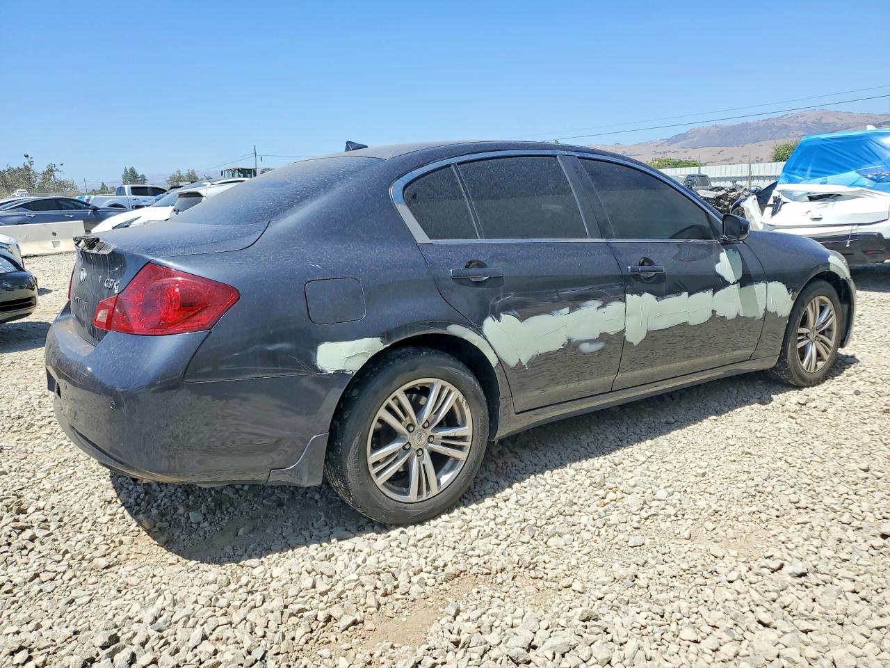 2013 Infiniti G37 Sedan X - zdjęcie 3