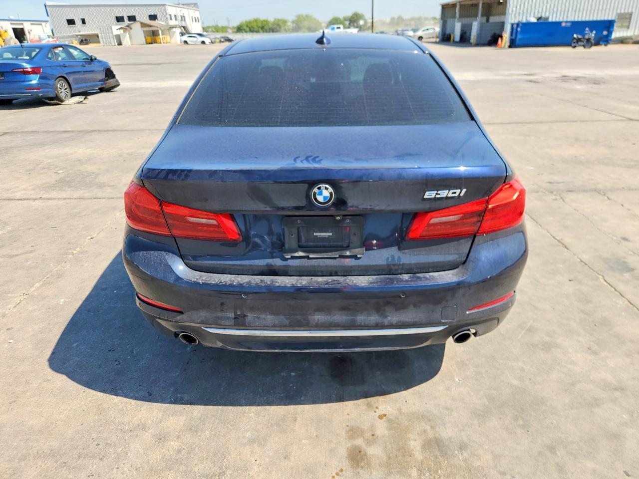 2018 BMW 530 I - zdjęcie 6