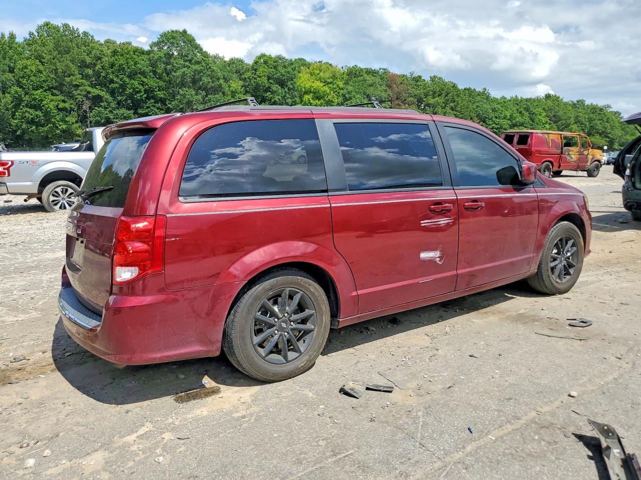 2019 Dodge Grand Caravan Gt - zdjęcie 3