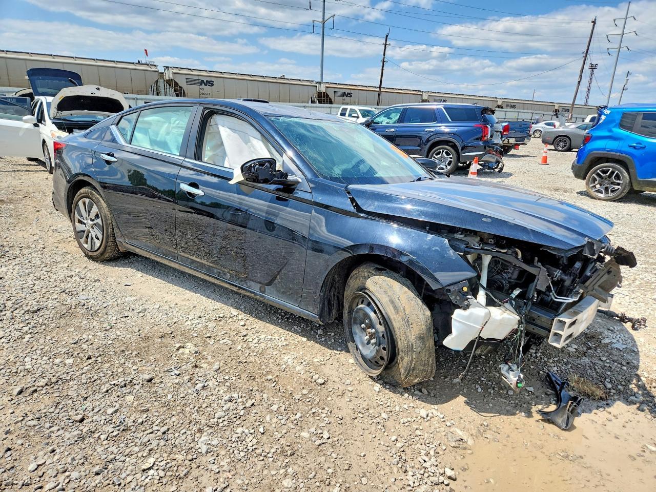 2019 Nissan Altima S - zdjęcie 4