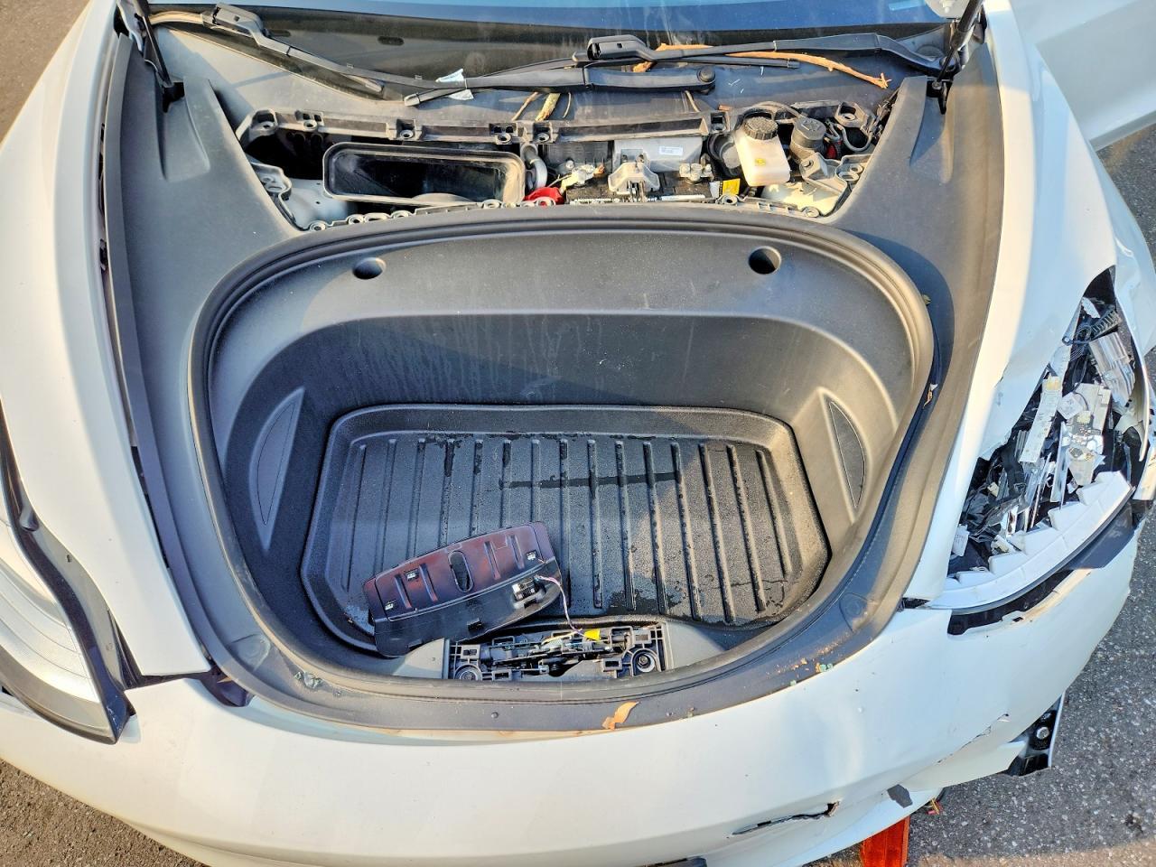 2020 Tesla Model 3 - zdjęcie 11