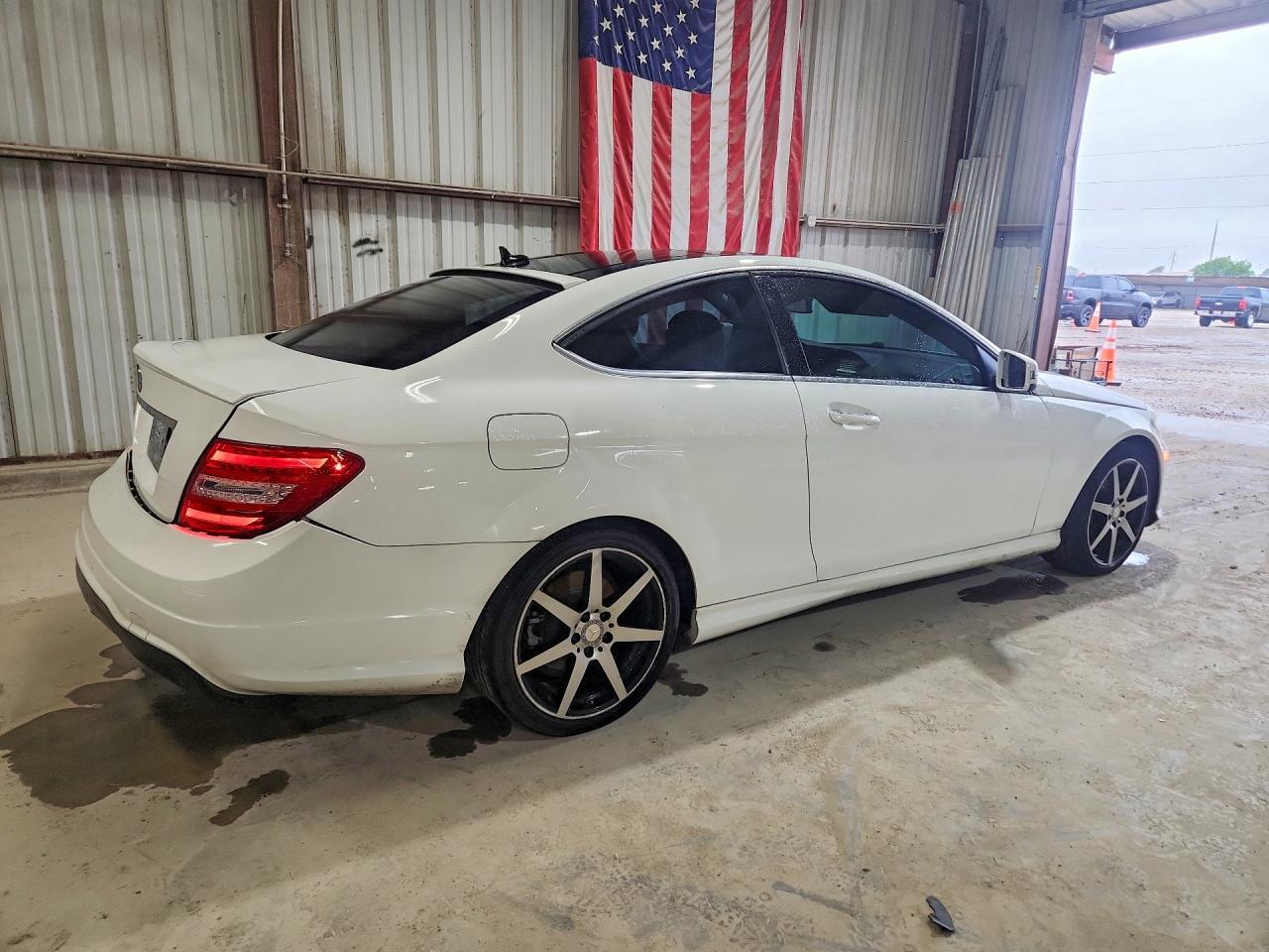 2015 Mercedes-Benz C 250 - zdjęcie 3