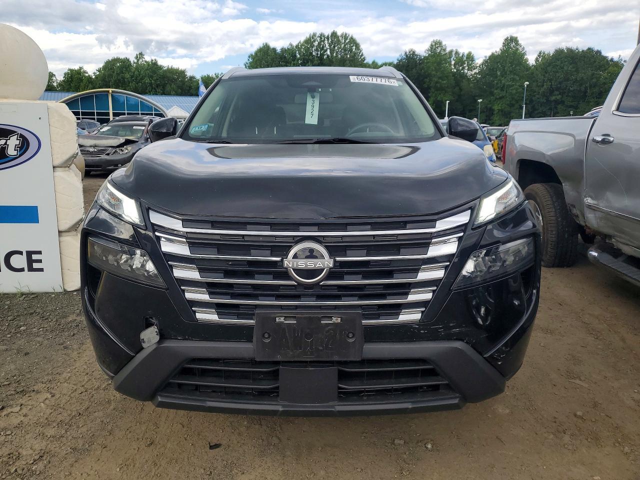 2024 Nissan Rogue Sv - zdjęcie 5