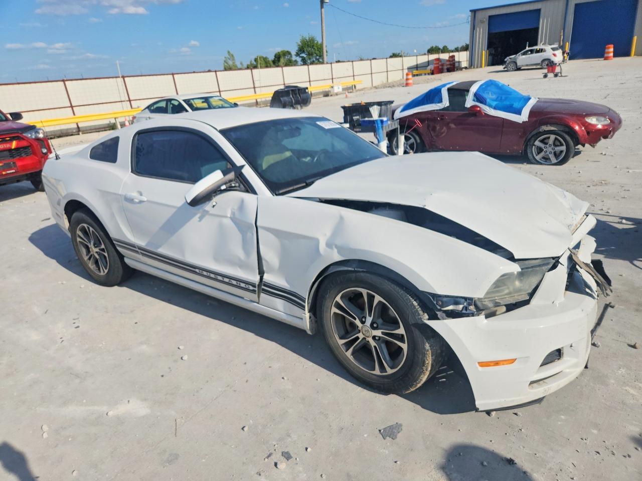 2014 Ford Mustang - zdjęcie 4