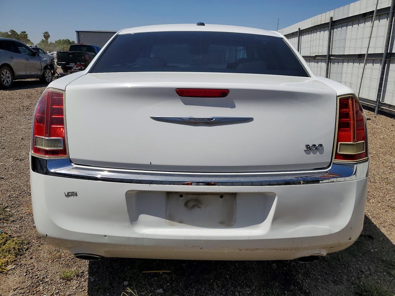 2013 Chrysler 300 - zdjęcie 6