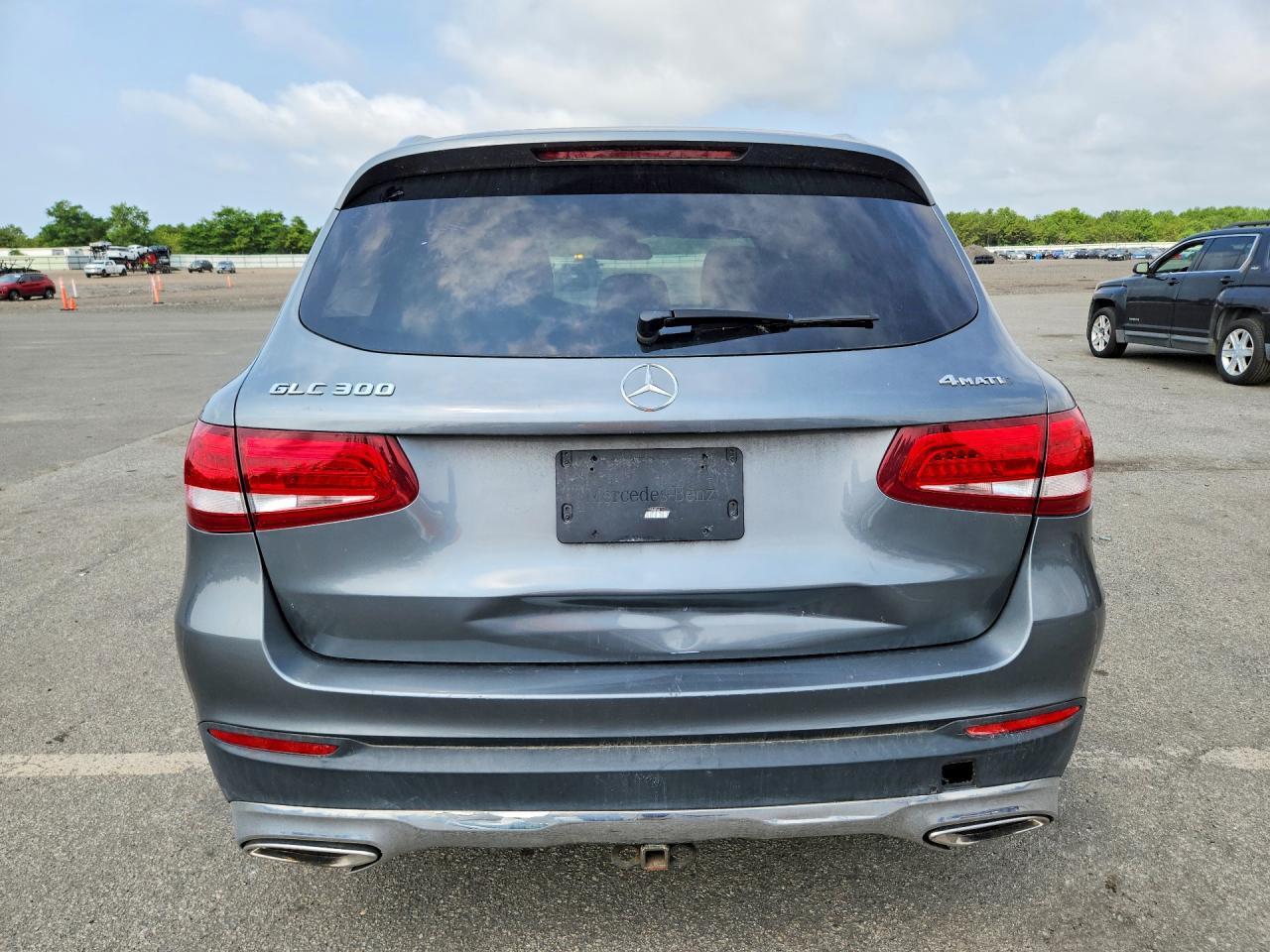 2017 Mercedes-Benz Glc 300 4Matic - zdjęcie 6